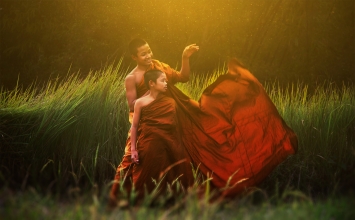 Rất khó công bằng